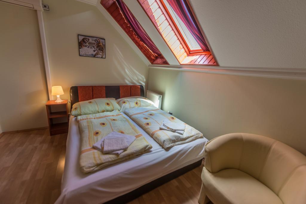Marina Panzio Hotell Siófok Exteriör bild